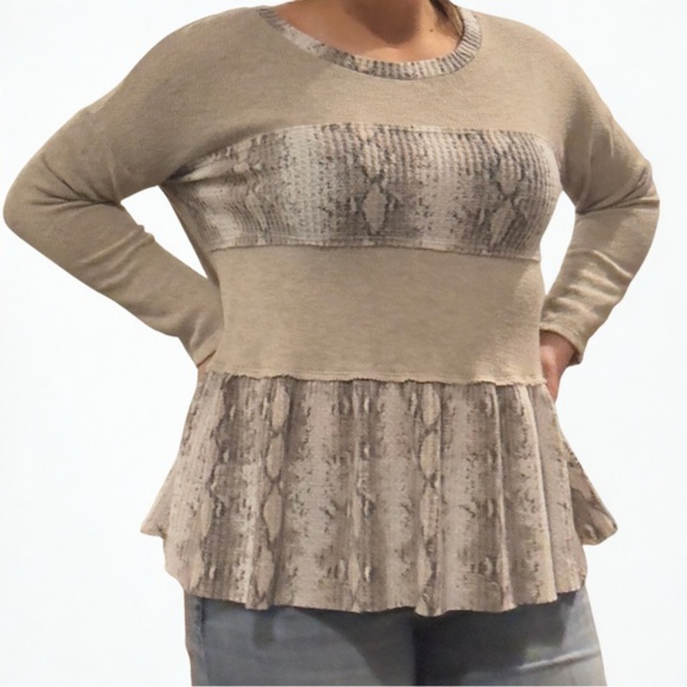 Entro Beige & Gray Patterned Oversized Top | Women's S